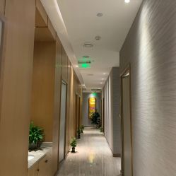 -苑苑vbeauty科技美容SPA
