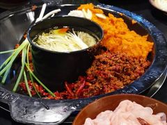 鸳鸯锅底-虎贲三拖八老火锅(洋人街店)