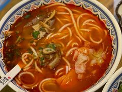 -鑫花溪牛肉米粉(人民广场店)