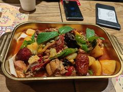 旅行者大盘鸡-耶里夏丽新疆餐厅(百联中环购物广场店)