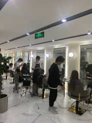 -3AM HAIR SALON染发接发