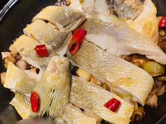 生焗大黄鱼-马仕玖煲·融合菜·酥不腻烤鸭(人大店)