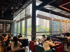 -西西弗书店&矢量咖啡(凯德晶萃广场店)