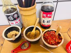 -矮子粉店1985·长沙米粉(湘春路店)