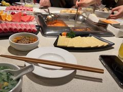 -海底捞火锅鲜切牛肉主题店(长寿路店)