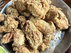 -BHC炸鸡(明洞总店)