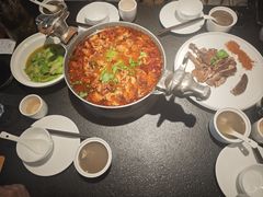 -万重锦·人文川菜馆(骡马市店)