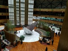 -上海滴水湖皇冠假日酒店