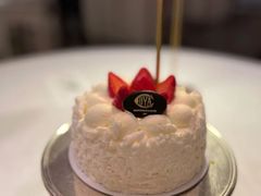 草莓奶油蛋糕-COVA(环贸iapm店)