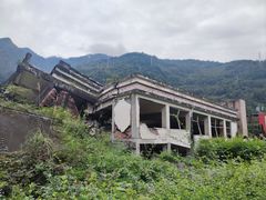 -四川汶川特大地震漩口中学遗址