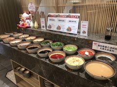 自助调料区-菌子鲜汤野生菌锅
