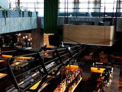 -The ROOF (通盈中心店)