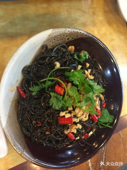 彭记铁锅肥肠蕨根粉图片 - 第2254张