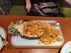 菠萝炒饭-马来西亚肉骨茶汤·招牌螃蟹·烧鸡·呷喱吧吧(海上世界店)