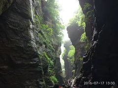 -龙潭大峡谷