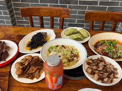 -老鼎万春卤菜(五代传承创始老店)