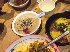 -怪噜范·老贵阳街头名小吃(鸿通城店)