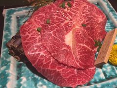 -山川小町·极番烧肉(新地假日广场店)