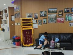 -雅悦齿科(顾村公园店)