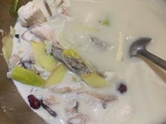 -滇香肴·云南菜蒸汽石锅鱼(云南北路店)