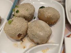 -小杨生煎(金山百联购物中心3楼店)