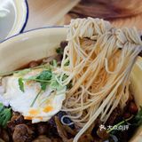 小面配豆花，一吃一个不吱声