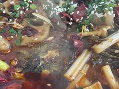 -牟记江湖特色重庆菜鱼蛋青蛙黄鳝海参(巴南区鱼洞鲁能店)