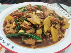 -鲁南仔·滕州炒鸡(经三路店)