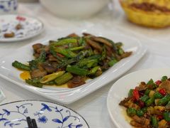 -乡土特色.冷锅鱼.牦牛肉汤锅