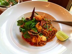 -Chom Cafe and Restaurant