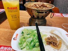 安格斯肥牛饭-南城香·饭香串香馄饨香(青年路店)