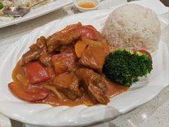 鮮茄燴牛肉飯-香港新发烧腊茶餐厅(水围店)