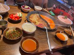 -萍姐火锅·公路夜市(武汉首店)