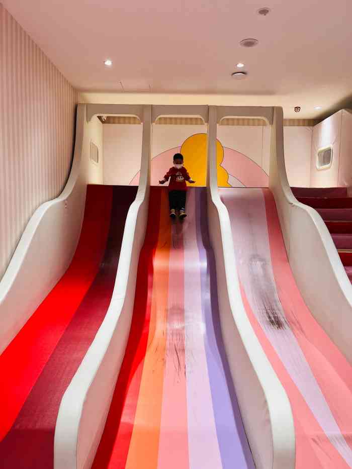 奈尔宝家庭中心(北京爱琴海店)-"【印象】氛围温馨 | 场地较大 | 游玩