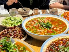 -三叔特色自贡菜(中海国际店)