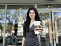 -星巴克臻选(华堂·新辰汇店)