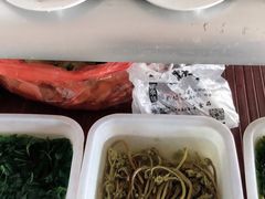-华龙特色大骨鸡农家菜馆