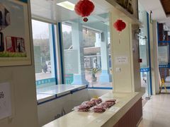 自助取餐区-淀山湖服务区餐厅