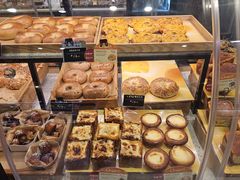 -巴黎贝甜(大宁国际商业广场店)