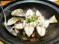 水油盐焗金鲳鱼-海铺·渔家虾水饺(皇姑店)