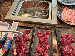 -牛里牛气· 榴莲海鲜鲜牛肉自助火锅·烤肉(横岗店)