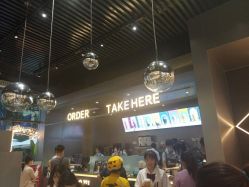 -桃桃屿·潮牌酷银(世纪荟店)