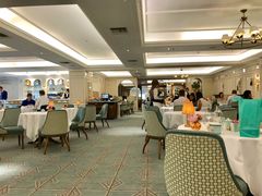-The Diamond Jubilee Tea Salon at Fortnum & Mason