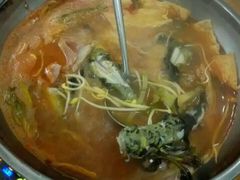 -苗伯妈酸汤火锅