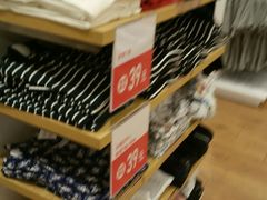 -优衣库(南宁江南万达店)