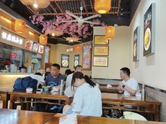 -阿依娘镇店豌杂面(三峡广场店)