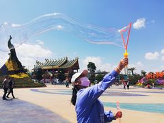 -七彩云南欢乐世界