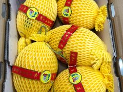 -上海龙吴水胜海发市场