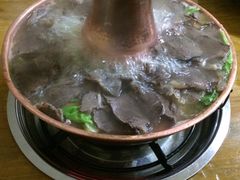 牦牛肉火锅-陀岗美食·云南藏式特色餐厅