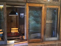 大堂-黔味东南酸汤牛肉火锅(太平路一店)